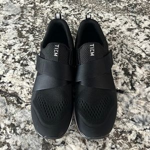 Tiem Black Cycle Shoes size 11